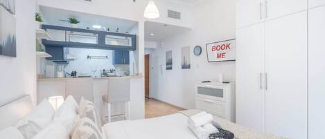 Fer et planche à repasser, Wi-Fi, draps fournis