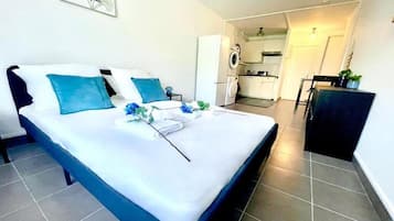 1 bedroom, WiFi, bed sheets