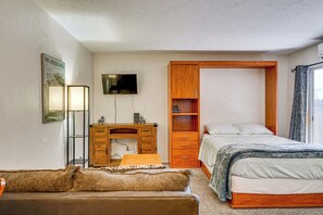 Interior - 3 Mi to Tucson Medical Center: Studio Apt w/ Patio (Tucson)