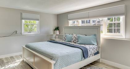 Family Gem w/ Spacious Yard: 5 Mi to Second Beach