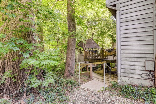 10 Mi to Dtwn: Cozy Couple's Getaway in Cincinnati