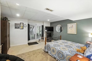 Apartment (1 Bedroom) | Interior - 10 Mi to Dtwn: Cozy Couple's Getaway in Cincinnati (Cincinnati)