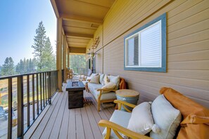 House (4 Bedrooms) | Interior - Mtn-view Oasis w/ Pool Access in Garden Valley (Garden Valley)
