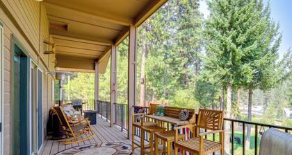Mtn-view Oasis w/ Pool Access in Garden Valley
