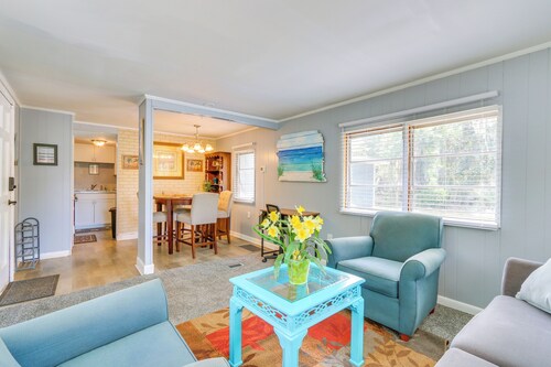 1 Mi to Sands Beach: Walkable Island Home w/ Yard!