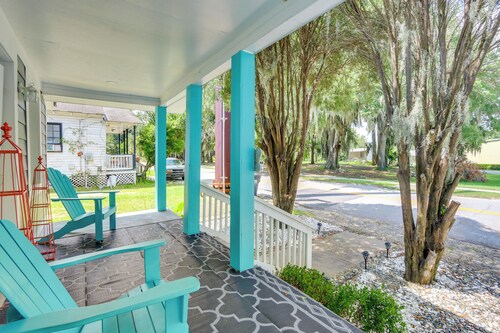Beachy Home in Heart of Beaufort w/ Pool Access