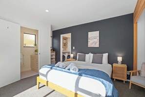 3 bedrooms, iron/ironing board, travel cot, WiFi