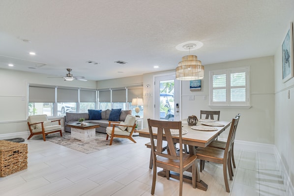 House (2 Bedrooms) | Interior