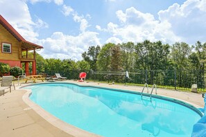 House (6 Bedrooms) | Interior