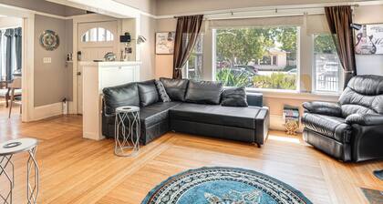 Miracle Mile Stay: Classic Stockton Home w/ Yard!