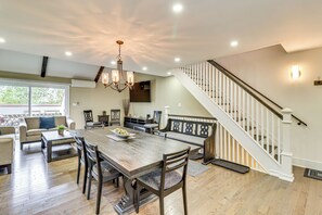 Apartment (3 Bedrooms) | Interior - Modern Mountain Escape in Poconos: Walk to Slopes! (Tannersville)