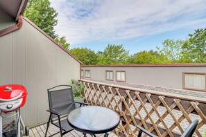Apartment (3 Bedrooms) | Front of property