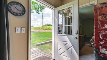 House (1 Bedroom) | Interior