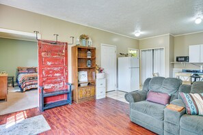 House (1 Bedroom) | Interior
