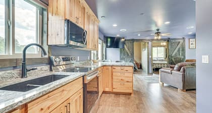 Hike, Fish & Relax: Kickapoo River Cabin!