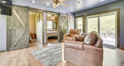 Hike, Fish & Relax: Kickapoo River Cabin!