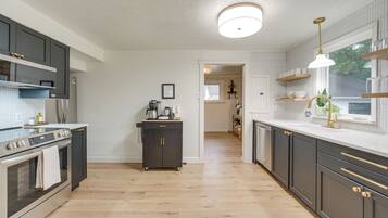 Nhà (4 Bedrooms) | Nội thất