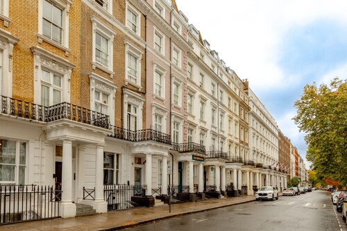 Comfy Apartments in Queensway
