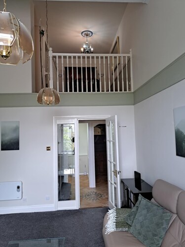 Historic central apartment in Castlehill Mansions