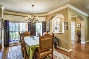 Dining - 18997 - 97 Panorama Drive (Hot Springs Village)