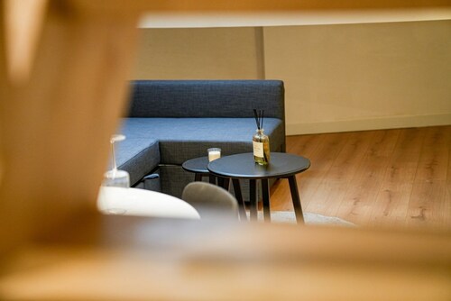 Modern 1BR & 1LR Apartment | 15-Min Walk to Rabot