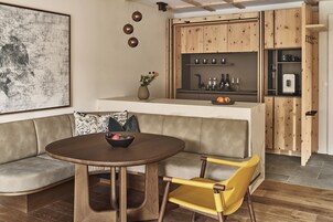 Loft | Caja fuerte, escritorio, espacio para trabajar con un portátil