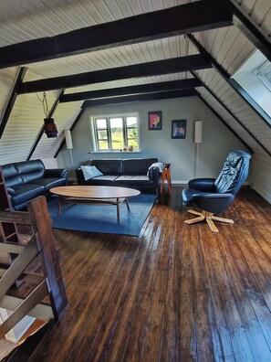 Fernseher, Kamin