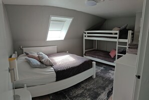 3 bedrooms, WiFi, bed sheets - Nature, tranquillity and petting zoo (Vissenbjerg)
