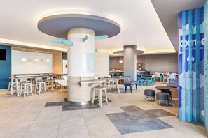 55–tuumainen LCD-televisio, jossa kaapelikanavat