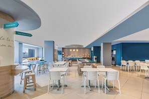 Desayuno continental incluido todos los días 