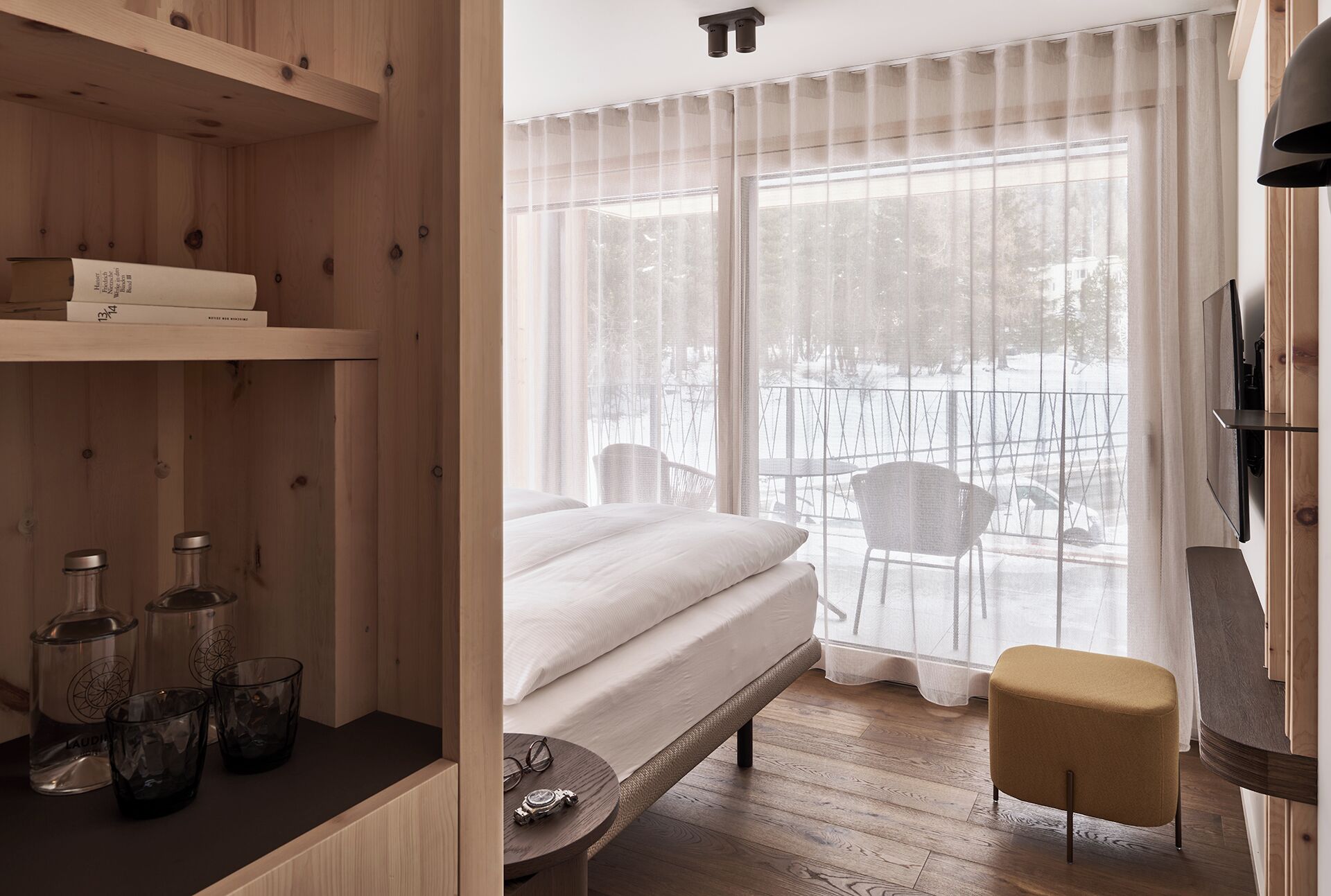 Appartamento, 2 camere da letto | Una cassaforte in camera, una scrivania, postazione laptop