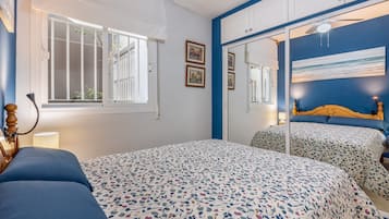 1 chambre, fer et planche Ă repasser, Wi-Fi, draps fournis