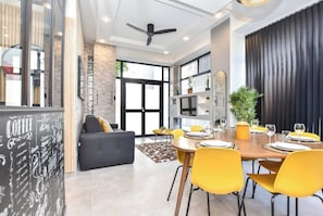 Dining - Superb apartment  3BR 8P - Nation (Paris)