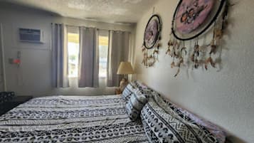 Desk, iron/ironing board, free WiFi, bed sheets