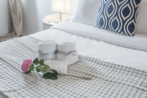 1 bedroom, iron/ironing board, travel cot, free WiFi