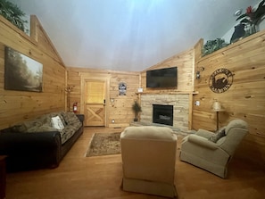 Cabin, 2 Bedrooms | Living area | Smart TV