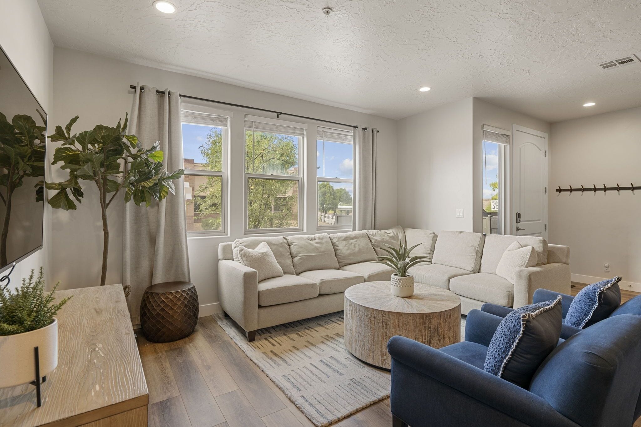 聯排別墅, 4 間臥室 | 起居區 | 智慧型電視