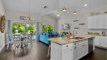 Townhome, 4 Bedrooms | Interior