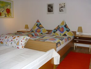2 bedrooms, WiFi, bed sheets