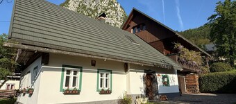 CHALET GUAPA 
Charming 85 m² wooden chalet on tranquil location in Bohinj