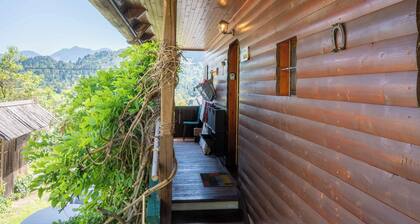 CHALET GUAPA
Charming 85 m² wooden chalet on tranquil location in Bohinj