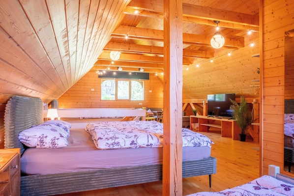 1 bedroom, WiFi, bed sheets