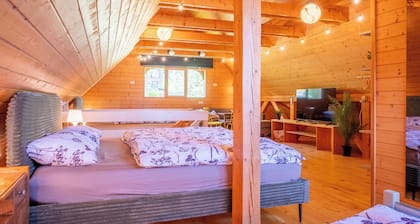 Charming 85 m² wooden chalet on tranquil location in Studor v Bohinju