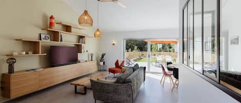 Téléviseur connecté, livres