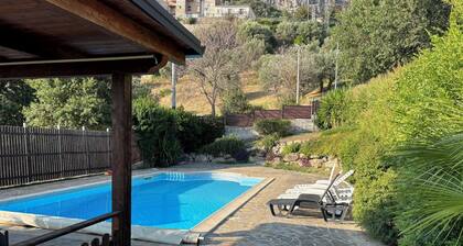 A paradise in Cilento with breathtaking views. Private swimming pool.