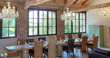 Wonderful property in a fantastic location with a great pool - Il Roseto I and II