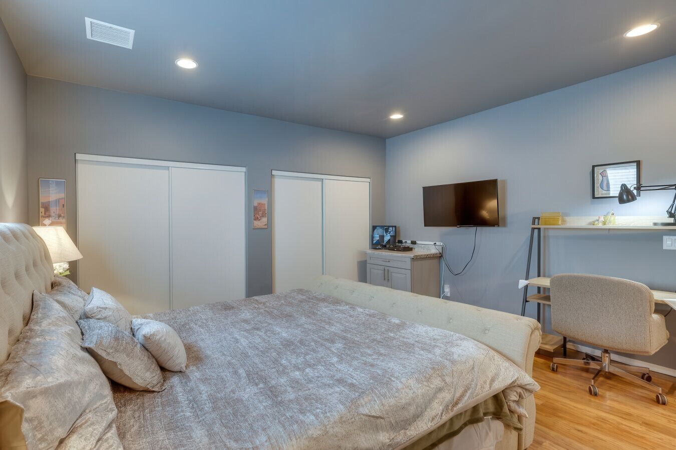 3 chambres, fer et planche à repasser, Wi-Fi gratuit, draps fournis