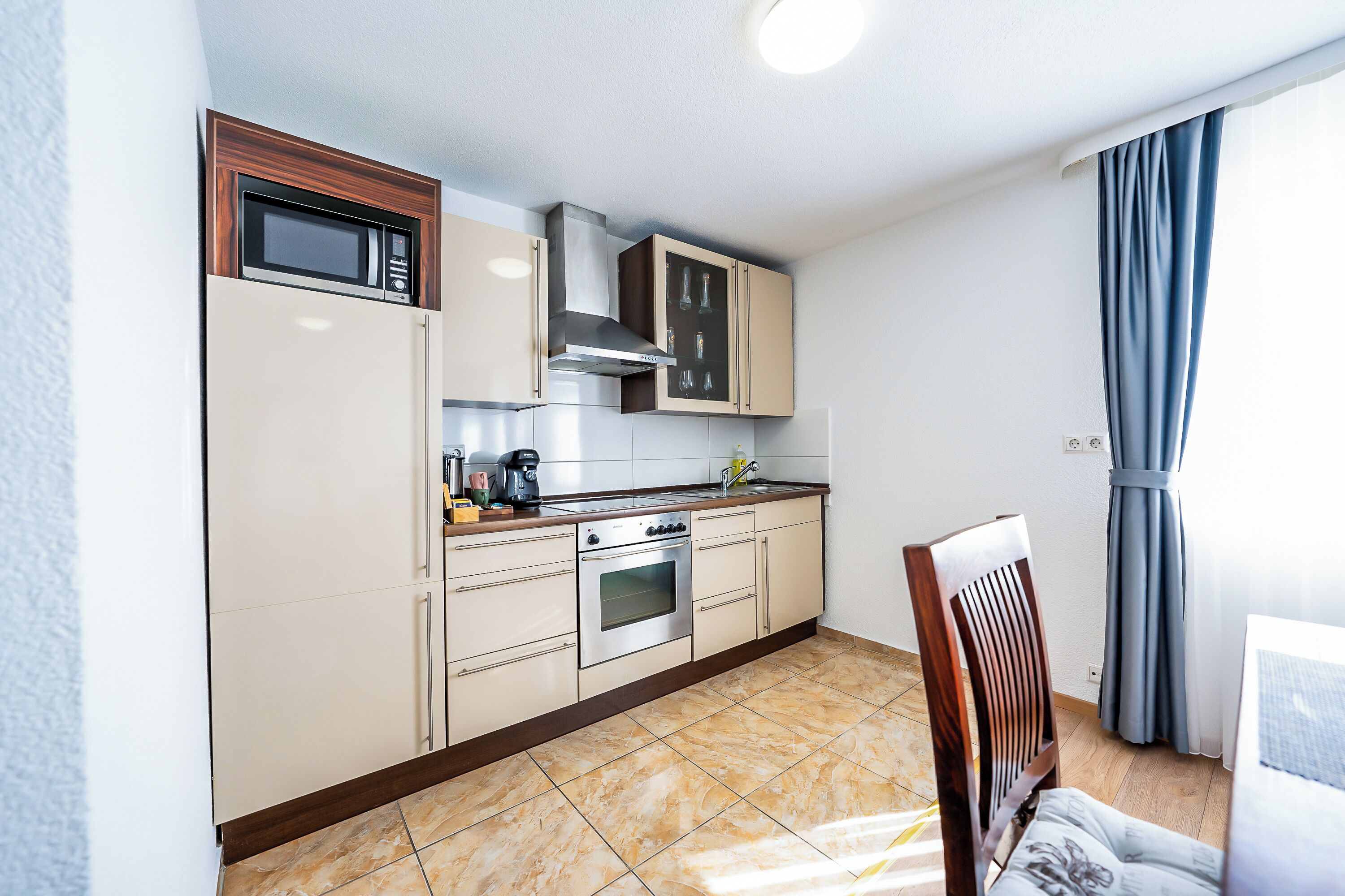 ルーム | WiFi (無料)