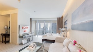 Studio - Downtown Dubai Sleeps 2 With View of Burj Khalifa (Dubai)