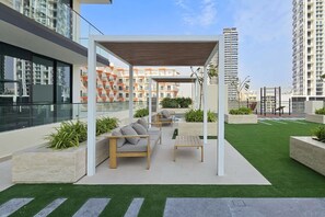 Apartment | 1 bedroom, Internet - Elegant Unit Sleeps 3 in JVC With Private Balcony (Dubai)